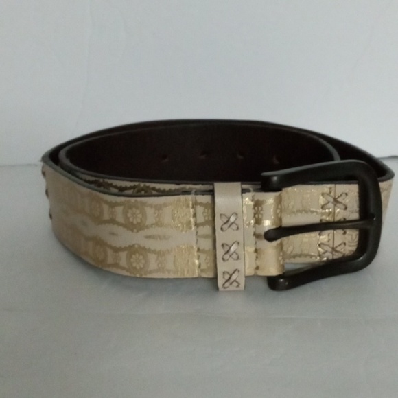 Accessories - Genuine Leather Belt Cream and Gold Design Size S Preowned
